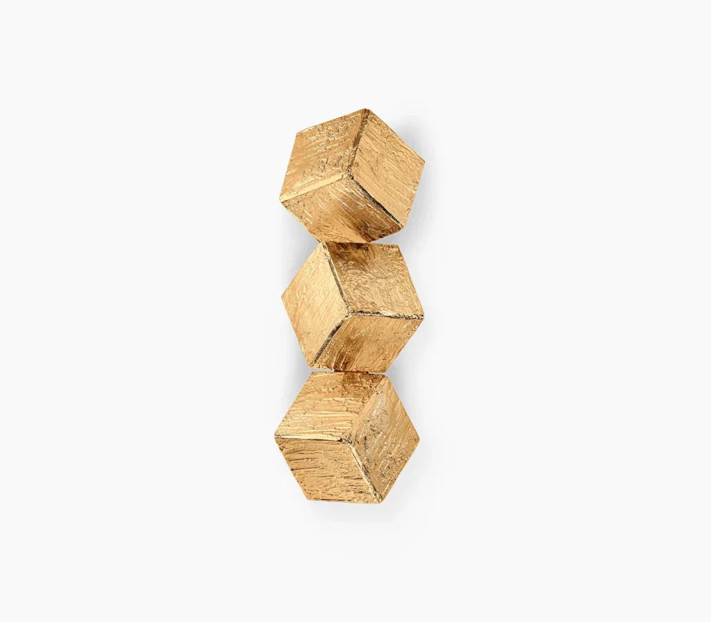 CUBIC-0004_001