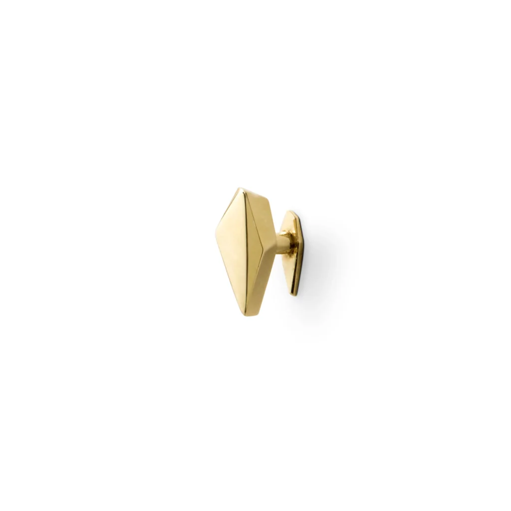 cm3007-karat_01