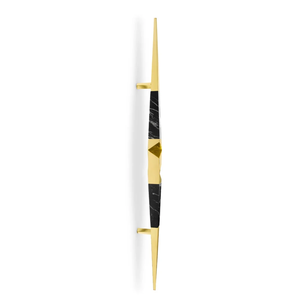 cm3023-spear_01
